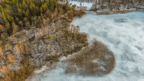 Przedwiośnie z drona nad jeziorem Ublik Mały, marzec 2026 r. - zdjęcie 22