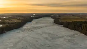 Przedwiośnie z drona nad jeziorem Ublik Mały, marzec 2026 r. - zdjęcie 26