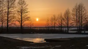 Zachód słońca nad jeziorem Mamry, port Rybaczówka Kal, marzec 2026 r. - zdjęcie 15