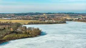 Przedwiośnie w Ełku z drona, okolice ulicy Zamkowej, marzec 2026 r. - zdjęcie 34