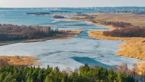 Jeziora Niegocin, Niałk Duży i Mały oraz Wojnowo u progu wiosny, z lotu ptaka - zdjęcie 1