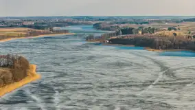 Jeziora Niegocin, Niałk Duży i Mały oraz Wojnowo u progu wiosny, z lotu ptaka - zdjęcie 10