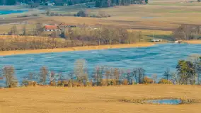 Jeziora Niegocin, Niałk Duży i Mały oraz Wojnowo u progu wiosny, z lotu ptaka - zdjęcie 15