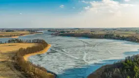 Jeziora Niegocin, Niałk Duży i Mały oraz Wojnowo u progu wiosny, z lotu ptaka - zdjęcie 21