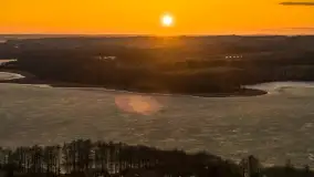 Zachód słońca nad wsią i jeziorem Stręgiel, marzec 2026 r. - zdjęcie 20