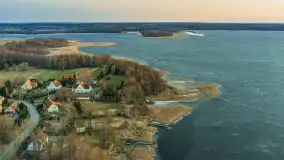 Zachód słońca nad wsią i jeziorem Stręgiel, marzec 2026 r. - zdjęcie 46