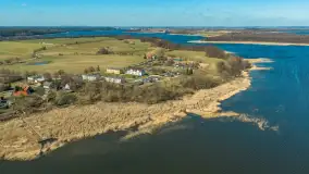 Port i wieś Popielno na wiosennych kadrach z drona, kwiecień 2026 r. - zdjęcie 15