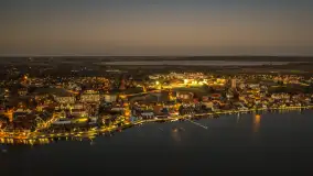 Końcówka dnia w Mikołajkach z drona, kwiecień 2026 r. - zdjęcie 43