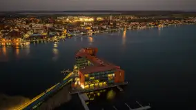 Końcówka dnia w Mikołajkach z drona, kwiecień 2026 r. - zdjęcie 29