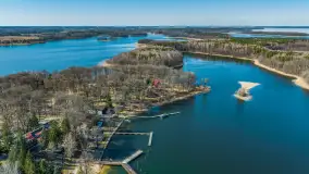 Port Łabędzi Ostrów i Sailor z wiosennego lotu ptaka, kwiecień 2026 r. - zdjęcie 10