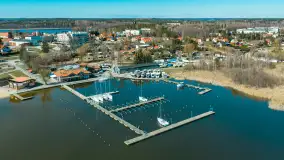 Port PTTK Wilkasy i pierwsze jachty na wodzie, kwiecień 2026 r. - zdjęcie 6