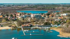 Port PTTK Wilkasy i pierwsze jachty na wodzie, kwiecień 2026 r. - zdjęcie 3