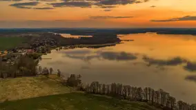 Zachód słońca nad jeziorem Kisajno, Pierkunowo, kwiecień 2026 r. - zdjęcie 3