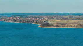 Jeszcze raz okolice Wierzby na wiosennych ujęciach z drona - zdjęcie 7