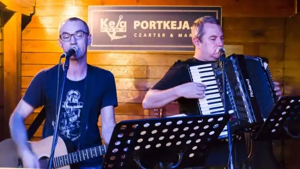 Zdjęcia: Szantowe szlagiery z Czarną Banderą - zdjęcie 7