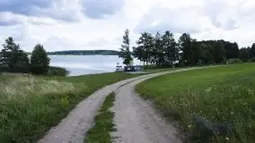 Zdjęcia: Malownicza i funkcjonalna plaża z czynu społecznego - zdjęcie 1