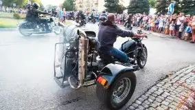 Zdjęcia: Parada motocykli ulicami Giżycka  - zdjęcie 16