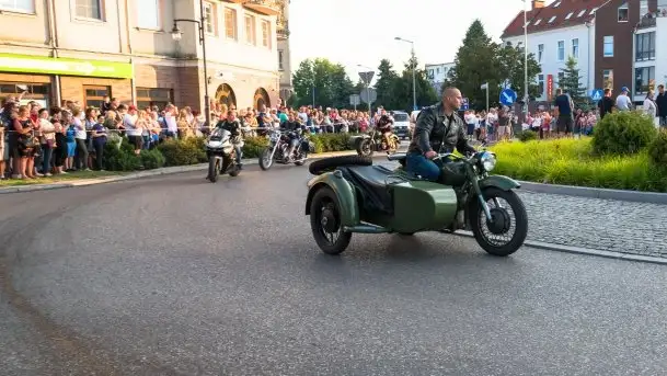 Zdjęcia: Parada motocykli ulicami Giżycka 