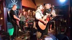 Zdjęcia: Mietek Folk porwał do tańca publiczność Albatrosa - zdjęcie 4