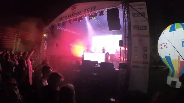 Zdjęcia: Energia, pasja i muzyka na scenie przy Mamrach - zdjęcie 11