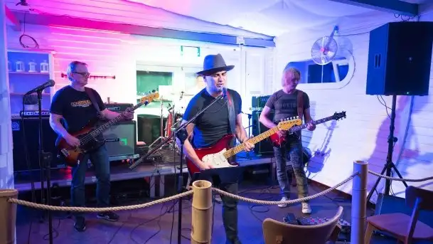 Zdjęcia: Baba Pruska gościła legendarną grupę blues-rockową - zdjęcie 7