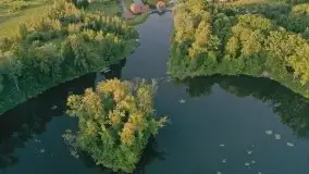 Zdjęcia: Gościnne progi starej elektrowni nad rzeką Węgorapą - zdjęcie 4