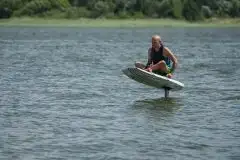 Zdjęcia: Deska eFoil na Mazurach - lewituj nad wodą w sezonie 2020 - zdjęcie 2