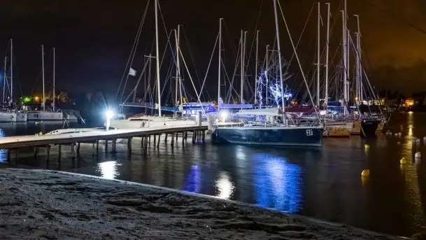 Zdjęcia: Rozmawiamy dłużej z właścicielami portu Tło dla Mew - zdjęcie 4