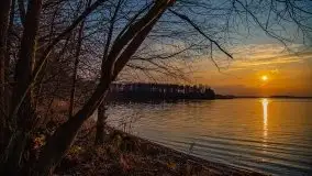 Marcowy zachód słońca nad jeziorem Dobskim - zdjęcie 13
