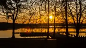 Piaski i jezioro Bełdany w marcowym słońcu - zdjęcie 29