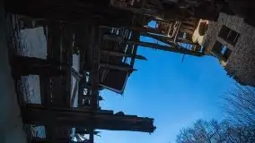 Niszczejąca perełka włoskiej architektury w Silginach - zdjęcie 35