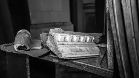 Cień historii sprzed kilkudziesięciu lat w jednym z pałacyków - zdjęcie 48