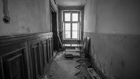 Cień historii sprzed kilkudziesięciu lat w jednym z pałacyków - zdjęcie 23