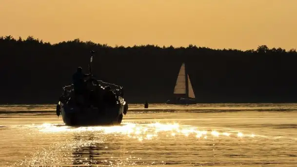 Zdjęcia: Poradnik - motorowodne Mazury - jeziora Kisajno i Tajty - zdjęcie 9