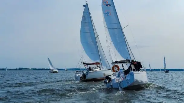 Zdjęcia: Poradnik - motorowodne Mazury - jezioro Niegocin - zdjęcie 3