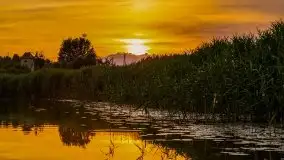 Zachód słońca, widok z wody na jezioro Święcajty - zdjęcie 19