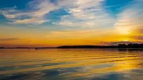 Zachód słońca, widok z wody na jezioro Święcajty - zdjęcie 26