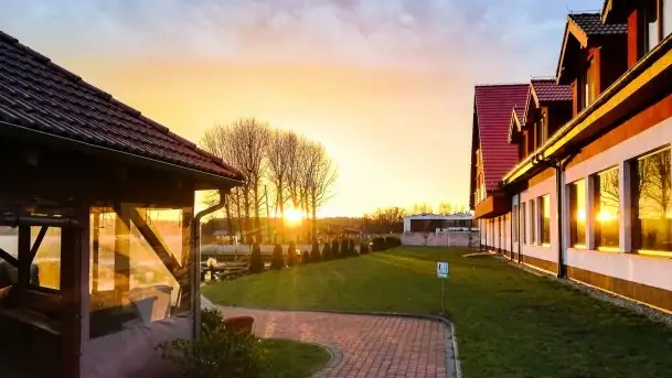 Zdjęcia: Poradnik - motorowodne Mazury - jezioro Boczne - zdjęcie 3