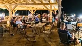 Nocne życie w porcie Tajty, sierpień 2020 r. - zdjęcie 22