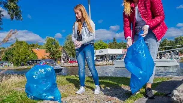 Sprzątanie Świata (Mazur) przez Rotarack Giżycko i Giżycką Grupę Regatową - zdjęcie 5