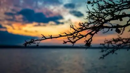 Zachód słońca nad jeziorem Kisajno