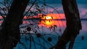 Ponury wieczór, z przesmykiem zachodu słońca - zdjęcie 9