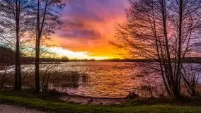 Zachód słońca i resztki jesieni nad jeziorem Ołów - zdjęcie 7
