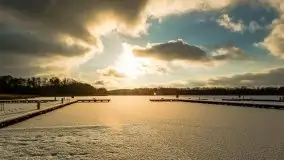 Port w Sztynorcie w zimowej scenerii, styczeń 2021 r. - zdjęcie 59