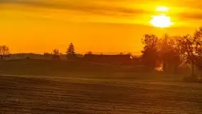 Majowy wschód słońca nad jeziorem Wojnowo - zdjęcie 26