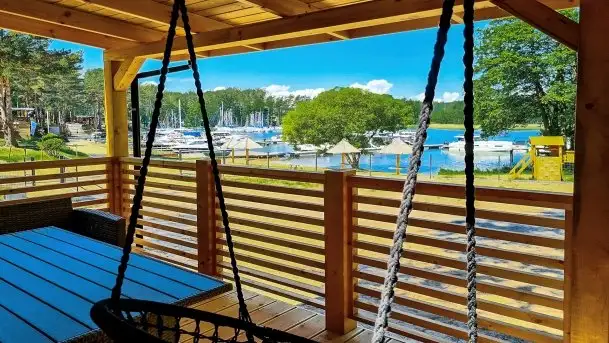 Zobacz komfortowe domki nad jeziorem Tajty - zdjęcie 1