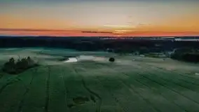 Wiosenne mgły nad polami Mazur w okolicy Pozezdrza - zdjęcie 17