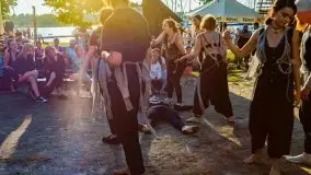 Przedstawienie teatralne "Garby" w porcie Tło Dla Mew - zdjęcie 32