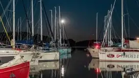 Kolory i klimat nocnego portu w Sztynorcie - zdjęcie 7