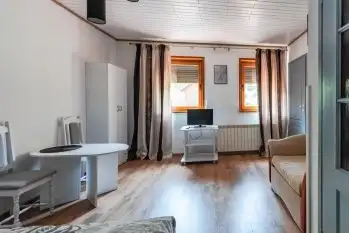 Pokoje Portowe Cicha Zatoka Mikołajki - zdjęcie 5